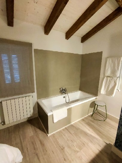 Bañera en microcemento de CementDecor